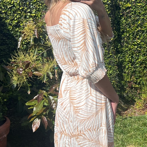 Roxy Dress - Picture 6 of 8